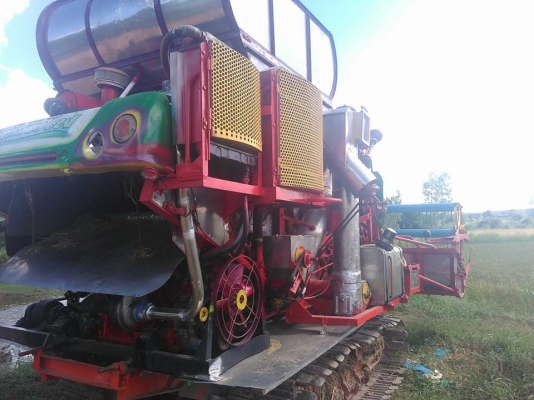 ขายรถเกี่ยวข้าว เกษตรพัฒนาไอ้หนุ่มไวไฟ เครื่องอีซูซุ210เทอร์โบว์ ตัวเดินไฮดราท ปั๊ม22อีตั้นช่วงล่างใหม่ กำลังลงงาน ติดต่อ 080-7964423  วีดีโอการทำงาน https://youtu.be/Q5beWH8MnkM