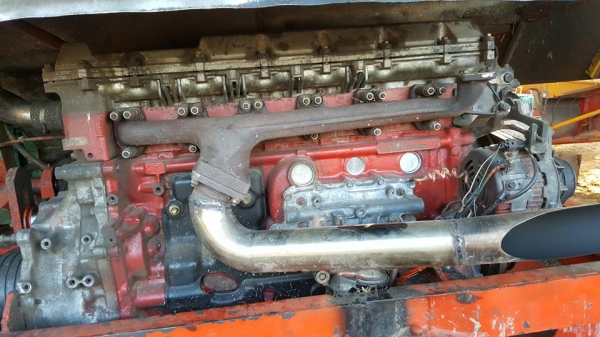 ขายรถเกี่ยวข้าวไทยเจริญ เครื่อง HINOJO8C 220แรง ช่วงล่าง12ปั๊ม23 สภาพเช็คพร้อมลงงาน โซ่ใหม่ลงได้400ไร่