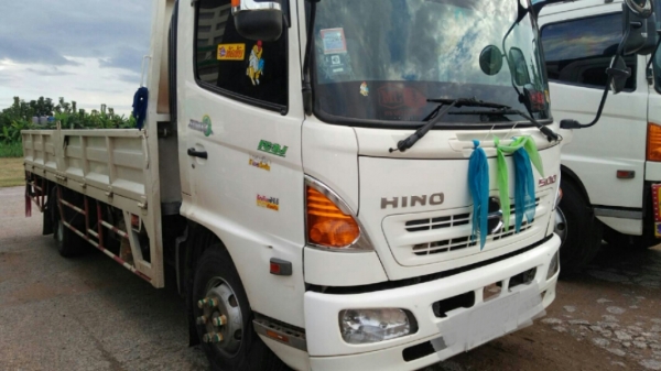 ขาย 935,000บ หกล้อ ฮีโน่ ซีรี500 FC9J-150ปี56ช่วงยาว5.60ม สภาพดีสวยบางเดิมพร้อมใช้งาน ทะเบียนพร้อมโอน