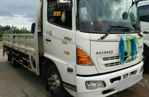 ขาย 935,000บ หกล้อ ฮีโน่ ซีรี500 FC9J-150ปี56ช่วงยาว5.60ม สภาพดีสวยบางเดิมพร้อมใช้งาน ทะเบียนพร้อมโอน