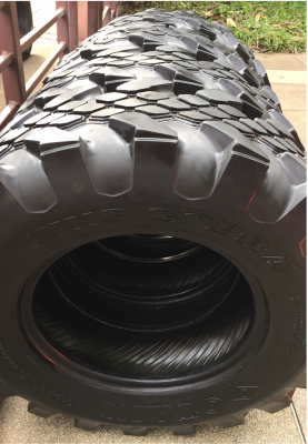 ยาง King Cobra 32 9.5 R16 สิ้นปี13 ไม่มีปะ พร้อมใช้งาน ราคาไม่แพง