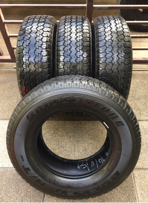 ยาง Bridgestone 245 70 16 กลางปี15 ดอกเต็ม ไม่มีปะ ราคาไม่แพง