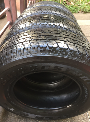 ยาง Bridgestone 245 70 16 ปี16 ดอกเต็ม ราคาไม่แพง