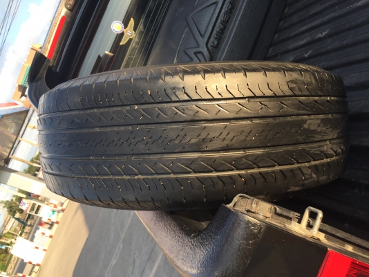 ยางบริสโตนปี15 265/70r16 ดอกเหลือๆ ประหยัดน้ำมันพร้อมแม็กวีโก้เดิมๆ ยางบริสโตนปี15 265/70r16 ดอกเหลือๆ ประหยัดน้ำมันพร้อมแม็กวีโก้เดิมๆ