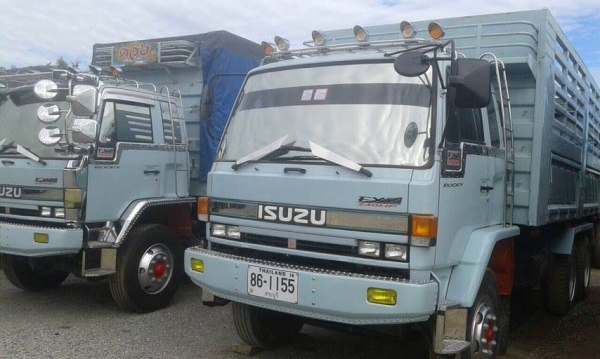 ขายรถสิบล้อ อีซุซุ 195 เครื่อง 260แรงม้า (ดั๊ม3มิต) 2เพลา ขายรถสิบล้อ อีซุซุ 195 เครื่อง 260แรงม้า (ดั๊ม3มิต) 2เพลา