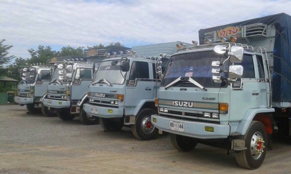 ขายรถสิบล้อ อีซุซุ 195 เครื่อง 260แรงม้า (ดั๊ม3มิต) 2เพลา ขายรถสิบล้อ อีซุซุ 195 เครื่อง 260แรงม้า (ดั๊ม3มิต) 2เพลา