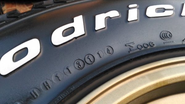 ขายล้อ te37 พร้อมยาง bf 265/75/16 ปี 14 สวยๆครับ