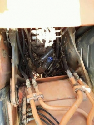 HITACHI ZX200-1 HITACHI ZX200-1