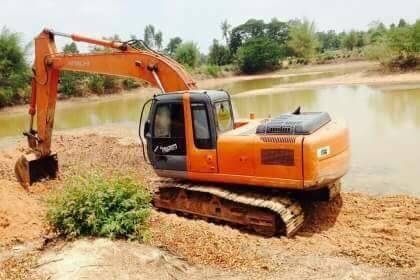 HITACHI ZX200-1