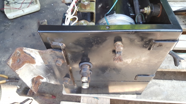 ปั้มไฮดรอลิค ออก 2 สาย ไฟ 24 v รหัส C1 - 1 ราคา 4800 สอบถามได้