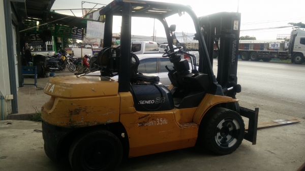 ขายรถยก TOYOTA 3.5T. งายาวหมุน 360องศารถนอก