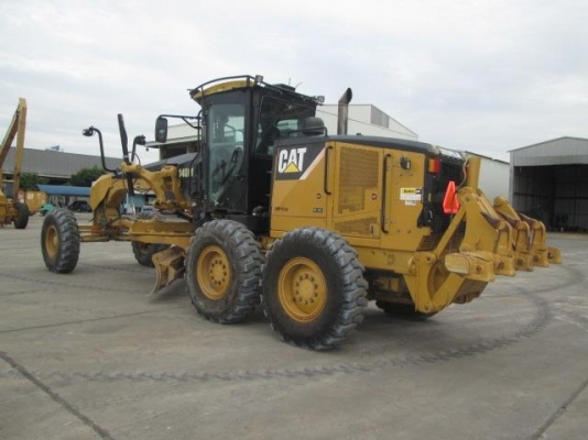 ขายรถเกรดแคท CATERPILLAR 140M มือสองนำเข้าสภาพสวยพร้อมใช้งาน