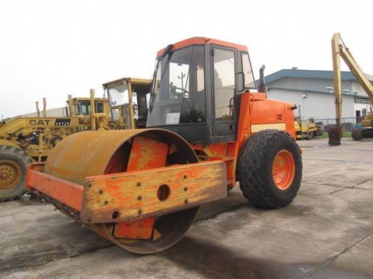 ขายรถบดสั่นสะเทือนขนาด 10 ตัน ยี่ห้อแคท รุ่น CS-563C มือสองนำเข้าจากยุโรป สภาพสวย พร้อมใช้งาน