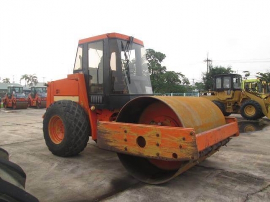 ขายรถบดสั่นสะเทือนขนาด 10 ตัน ยี่ห้อแคท รุ่น CS-563C มือสองนำเข้าจากยุโรป สภาพสวย พร้อมใช้งาน