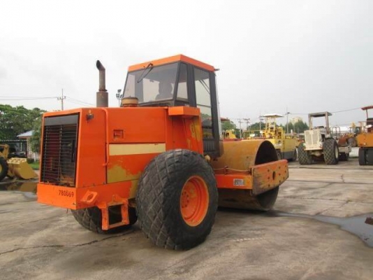 ขายรถบดสั่นสะเทือนขนาด 10 ตัน ยี่ห้อแคท รุ่น CS-563C มือสองนำเข้าจากยุโรป สภาพสวย พร้อมใช้งาน