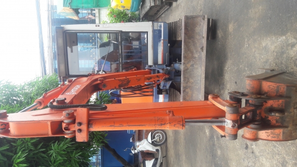 ขาย HITACHI  EX27  เก่าญี่ปุ่นแท้  สภาพดี  พร้อมใช้   ไฟฟ้าครบ..เครื่องปั๊มดี...ลองระบบกันได้ทุกวัน  โทร 089-3818694  ดวงนภา