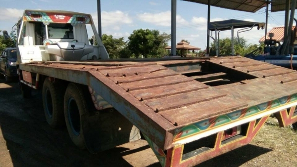 ขายแบคโคมาร์คไฟว์ พร้อมเทรลเลอร์2เพลา รถสวยสภาพพร้อมใช้งาน เอกสารเล่มทะเบียนทั้ง2คัน ราคา1,150,000 สนใจโทร 090-8588220คุณนะ 093-3258446คุณบิว หรือเข้าดูสินค้าอื่นๆได้ที่ www.narong2truck.com หรือ www.truck.in.th/498 หรือเพจFacebook ณรงค์ ซื้อขายรถมือสอง (