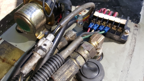 ปั้มไฮดรอลิค 24 V ออก 2 สาย รหัสสินค้า C1 - 2 ราคา 5400 สอบถามต่อรองได้ ขายได้ขาย ปั้มไฮดรอลิค 24 V ออก 2 สาย รหัสสินค้า C1 - 2 ราคา 5400 สอบถามต่อรองได้ ขายได้ขาย