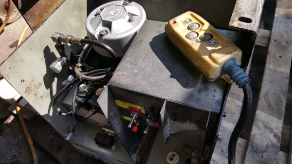 ปั้มไฮดรอลิค 24 V ออก 2 สาย รหัสสินค้า C1 - 2 ราคา 5400 สอบถามต่อรองได้ ขายได้ขาย ปั้มไฮดรอลิค 24 V ออก 2 สาย รหัสสินค้า C1 - 2 ราคา 5400 สอบถามต่อรองได้ ขายได้ขาย