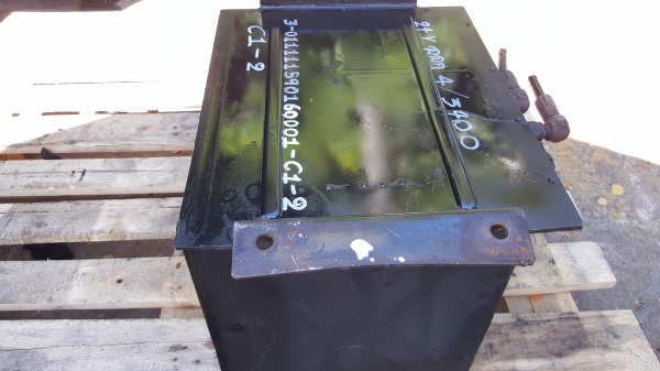 ปั้มไฮดีอลิค 24 v ออก 4 สาย รหัสสินค้า C1 - 2 สอบถามได้ต่อรองได้ ขายได้ขาย ราคา  3400 บาท