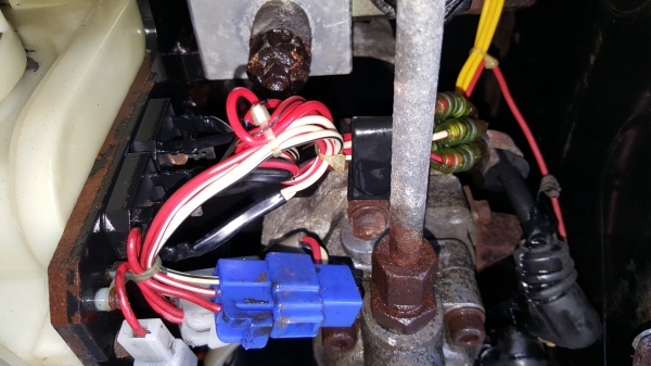 ปั้มไฮดีอลิค 24 v ออก 4 สาย รหัสสินค้า C1 - 2 สอบถามได้ต่อรองได้ ขายได้ขาย ราคา  3400 บาท