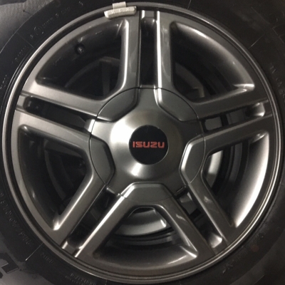 แม็กพร้อมยางป้ายแดง ISUZU Blue Power X-Series 215-70-16 ปี16