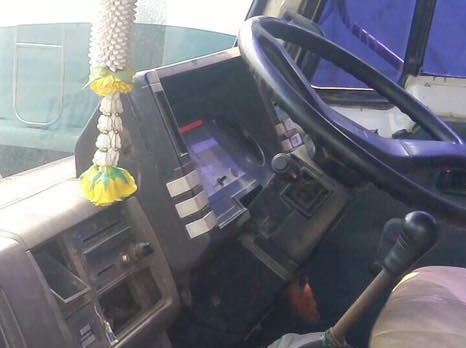 **559,000 บ.ต่อรอง/// 10ล้อ2เพลาดั้มเนียม ISUZU ROCKY FVZ-175 แรง เครื่อง+เกียร์+ช่วงล่าง เดิมๆ คัสซีสวย หัวบาง พาวเวอร์/ทริฟฟี่/สโลวเดิม ครบ ดั้มเนียมสภาพดี ยางพอได้ ตามสภาพ พร้อมใช้ เล่มฯ ครบ **ขาย ISUZU ROCKY FVZ-175 10ล้อ2เพลาดั้มเนียม สภาพดี เดิมบาง