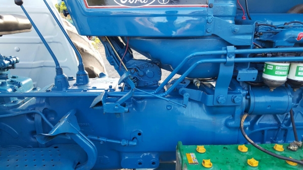 ขายรถไถฟอร์ด 6600 อุปกรณ์ผานหน้าผานเจ็ด ราคา 325,000 เล่มพร้อมโอน ขายรถไถฟอร์ด 6600 อุปกรณ์ผานหน้าผานเจ็ด ราคา 325,000 เล่มพร้อมโอน