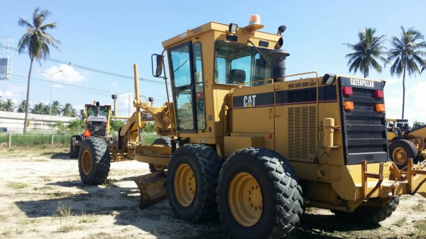 ขาย CAT160 H ปี 1996 ทำงาน 22000 ซม รถนำเข้า USA เดิมๆไม่ได้แต่งตัวเลยครับ พร้อมใช้งานครับ ราคา 3.5 ล้าน ขายทั้งสด &amp; ผ่อน รับซื้อ-ขาย-แลกเปลี่ยนรถบรรทุกๆชนิด
