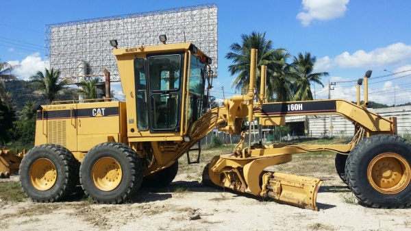 ขาย CAT160 H ปี 1996 ทำงาน 22000 ซม รถนำเข้า USA เดิมๆไม่ได้แต่งตัวเลยครับ พร้อมใช้งานครับ ราคา 3.5 ล้าน ขายทั้งสด &amp; ผ่อน รับซื้อ-ขาย-แลกเปลี่ยนรถบรรทุกๆชนิด