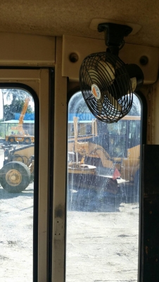 ขาย CAT160 H ปี 1996 ทำงาน 22000 ซม รถนำเข้า USA เดิมๆไม่ได้แต่งตัวเลยครับ พร้อมใช้งานครับ ราคา 3.5 ล้าน ขายทั้งสด &amp; ผ่อน รับซื้อ-ขาย-แลกเปลี่ยนรถบรรทุกๆชนิด