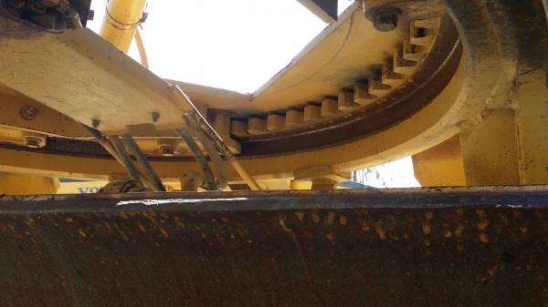 ขาย CAT160 H ปี 1996 ทำงาน 22000 ซม รถนำเข้า USA เดิมๆไม่ได้แต่งตัวเลยครับ พร้อมใช้งานครับ ราคา 3.5 ล้าน ขายทั้งสด &amp; ผ่อน รับซื้อ-ขาย-แลกเปลี่ยนรถบรรทุกๆชนิด