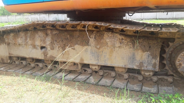 ขายรถแบคโฮ HITACHI EX200-3 ราคา 700000