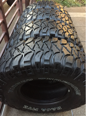 ยาง Mud Mickey Thompson 315 75 16 ปลายปี15 ดอกเต็ม ไม่มีปะ ราคาไม่แพง ยาง Mud Mickey Thompson 315 75 16 ปลายปี15 ดอกเต็ม ไม่มีปะ ราคาไม่แพง