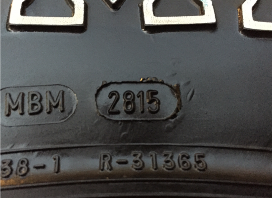 ยาง Mud Mickey Thompson 315 75 16 ปลายปี15 ดอกเต็ม ไม่มีปะ ราคาไม่แพง ยาง Mud Mickey Thompson 315 75 16 ปลายปี15 ดอกเต็ม ไม่มีปะ ราคาไม่แพง