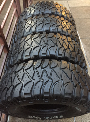 ยาง Mud Mickey Thompson 315 75 16 ปลายปี15 ดอกเต็ม ไม่มีปะ ราคาไม่แพง ยาง Mud Mickey Thompson 315 75 16 ปลายปี15 ดอกเต็ม ไม่มีปะ ราคาไม่แพง