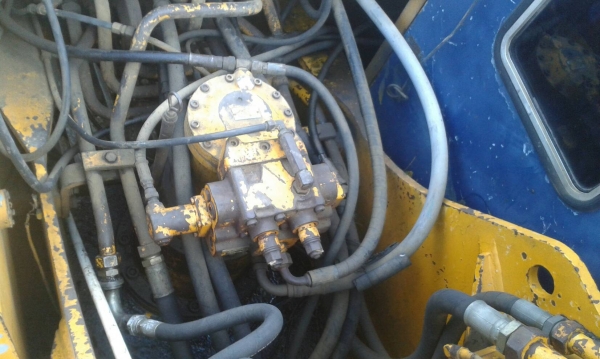 ขายรถแบคโฮ KOBELCO SK07-// รุ่น HDL คอลโทรลสั้น ตัวเดินใหญ่ ราคา 550000