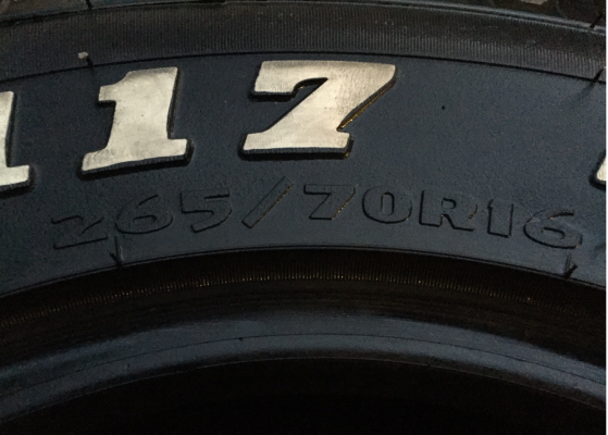 เศษยาง All Silverstone 265 70 16 ปลายปี15 ดอกเต็ม ไม่มีปะ ราคาไม่แพง