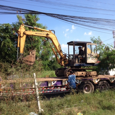 tractor-backhoeขอบคุณ พตท.อยู่นครสวรรค์ ที่มาอุดหนุนชื้อรถแบคโฮ PC60U-1ไปใช้ที่กระทุ่มแบน (สุดยอดมาก tractor-backhoeขอบคุณ พตท.อยู่นครสวรรค์ ที่มาอุดหนุนชื้อรถแบคโฮ PC60U-1ไปใช้ที่กระทุ่มแบน (สุดยอดมาก