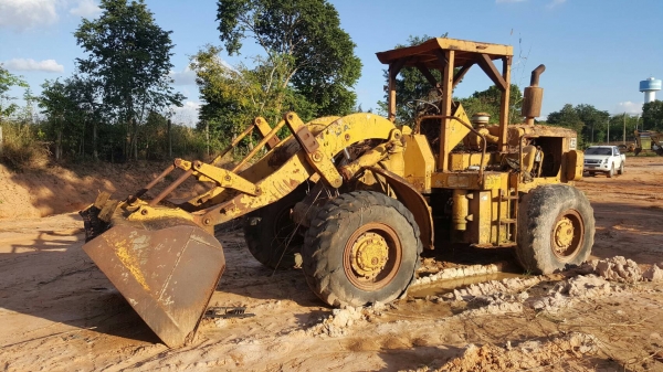 ขายตามสภาพ รถตัก CAT 950 ดั้มเบรค ฝาบาง จอดไว้นานแล้วครับ ราคาต่อรองได้