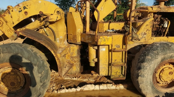 ขายตามสภาพ รถตัก CAT 950 ดั้มเบรค ฝาบาง จอดไว้นานแล้วครับ ราคาต่อรองได้