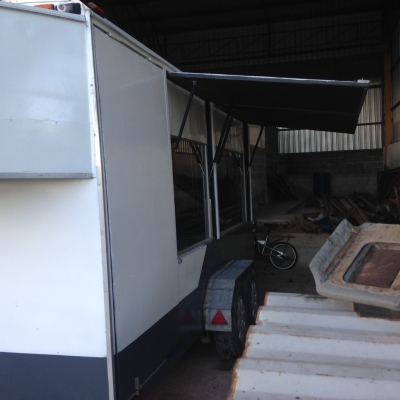 รถพ่วงออฟฟิสเคลื่อนที่. พร้อมแอร์เย็นฉ่ำ