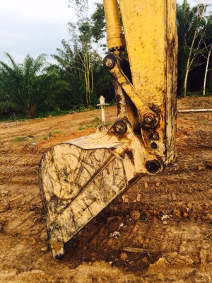 ขายดาวน์รถแบคโฮ KOMATSU PC200-8MO ทำ 3050ชั่วโมง สนใจโทร 081-970-1072