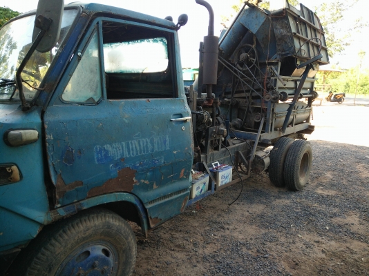 ขาย 6ล้อ bu พร้อมเครื่อง isuzu 100 แรง ตู้เกษตร 5ฟุต