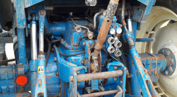 ขาย ford 8210 2 เพลา รถเก่านอก สภาพดีพร้อมใช้งาน พร้อมเอกสารการนำเข้า 084-5424150