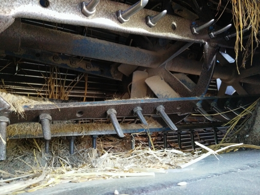 ขาย 6ล้อ bu พร้อมเครื่อง isuzu 100 แรง ตู้เกษตร 5ฟุต