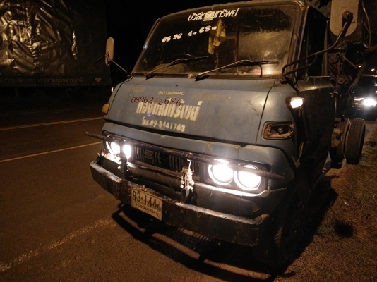 ขาย 6ล้อ bu พร้อมเครื่อง isuzu 100 แรง ตู้เกษตร 5ฟุต