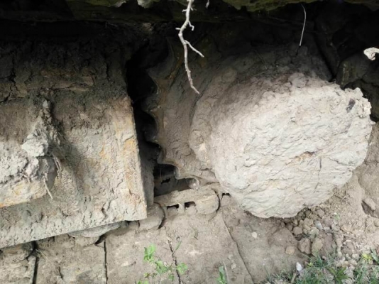 ขาย 1,290.000 HITACHI ZX200-1 ทำงาน 12,xxx ชม.เครื่องดี ปั้มแรง ไฟฟ้าครบ เปลี่ยน โช่ใหม่ เอวให้ใหม่ เอกสารเล่มทะเบียน  รถอยู่ จ.มหาสารคาม  090-772-3710 090-772-3708