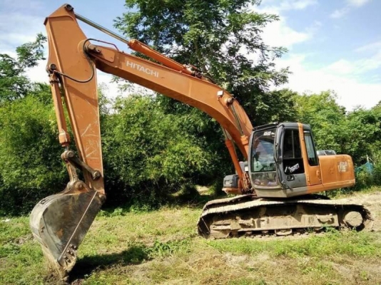 ขาย 1,290.000 HITACHI ZX200-1 ทำงาน 12,xxx ชม.เครื่องดี ปั้มแรง ไฟฟ้าครบ เปลี่ยน โช่ใหม่ เอวให้ใหม่ เอกสารเล่มทะเบียน  รถอยู่ จ.มหาสารคาม  090-772-3710 090-772-3708