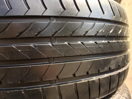 ขายยาง GOODYEAR EfficientGrip (RUNFLAT) 225-45-18 ปี14 ดอกหนาจัด ไม่มีปะ ชุดละ 5,900 บาท